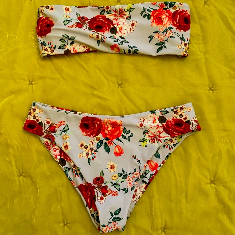 Bandeau bikini